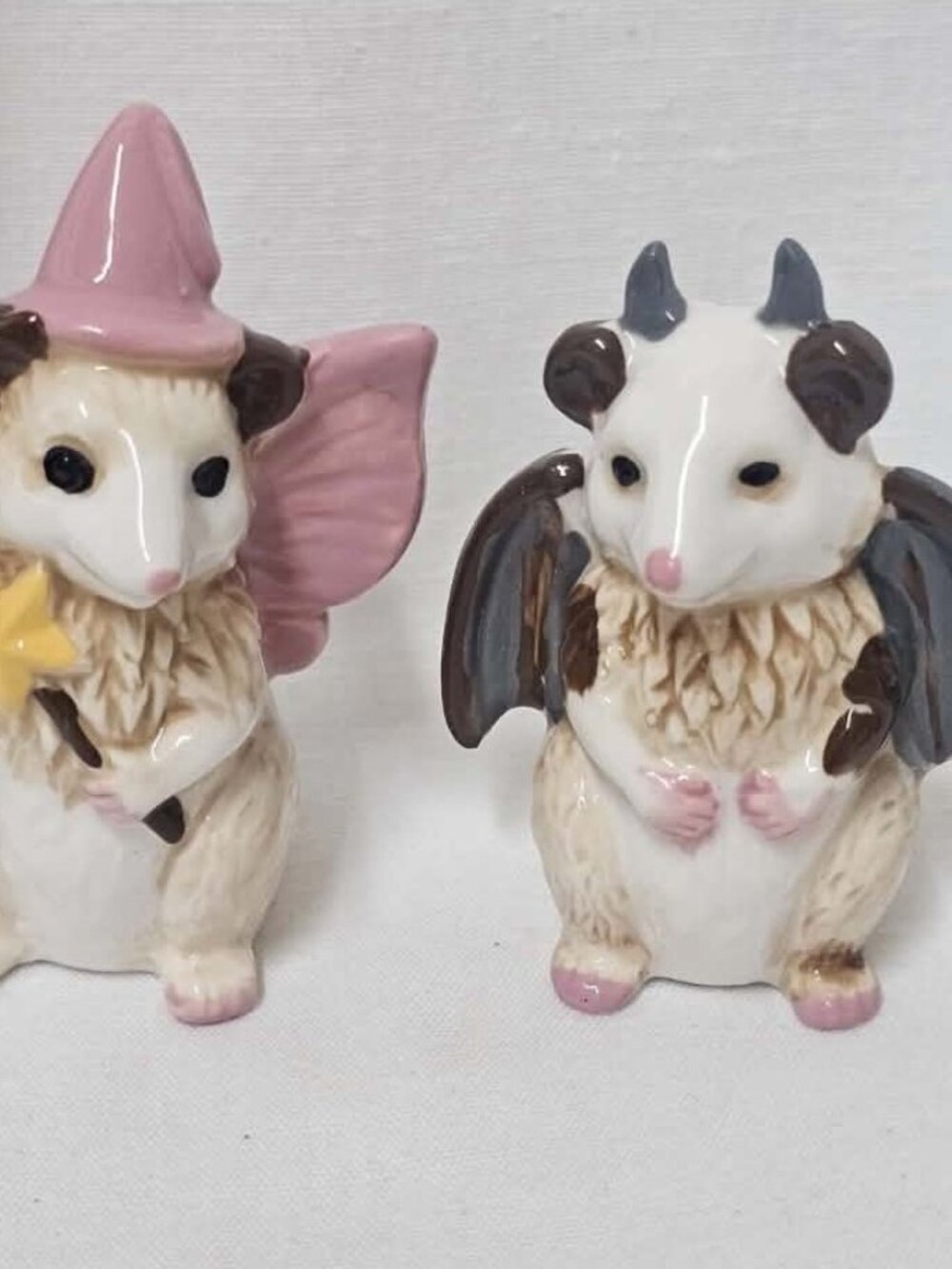 NWT - Cracker Barrel Possum Halloween Costume Salt Pepper Shaker Set Witch Bat - Picture 2 of 4